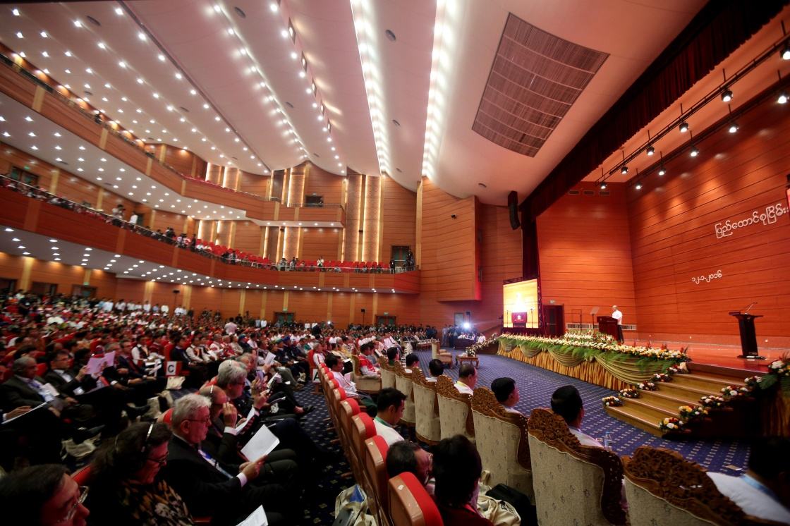 會議場地的選擇，主要考慮哪些因素？