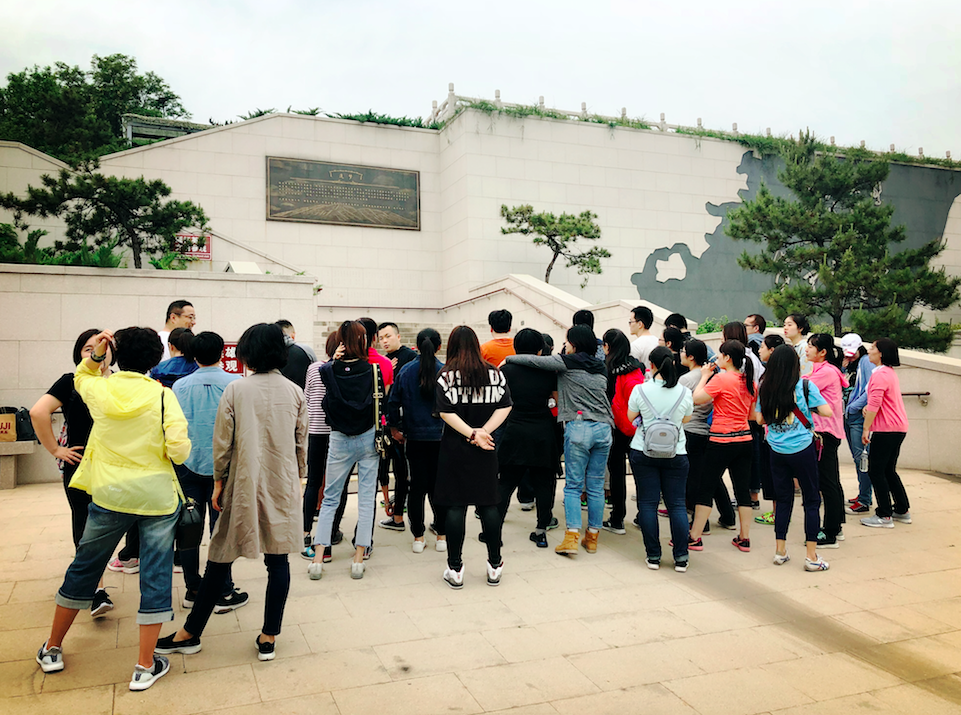 飛鳥(niǎo)創(chuàng)意拓展團(tuán)建項(xiàng)目組獨(dú)家承辦北京市朝陽(yáng)區(qū)人民法院拓展團(tuán)建活動(dòng)！