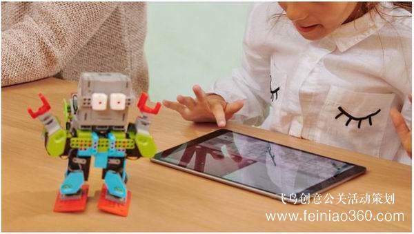 蘋果新發(fā)布會沒“硬”貨？但其實(shí)它一直想吃“軟飯”