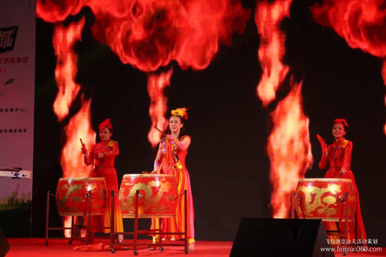 歌舞、小品、魔術(shù)表演……昌崗街舉辦這場關(guān)愛社區(qū)行活動精彩連連